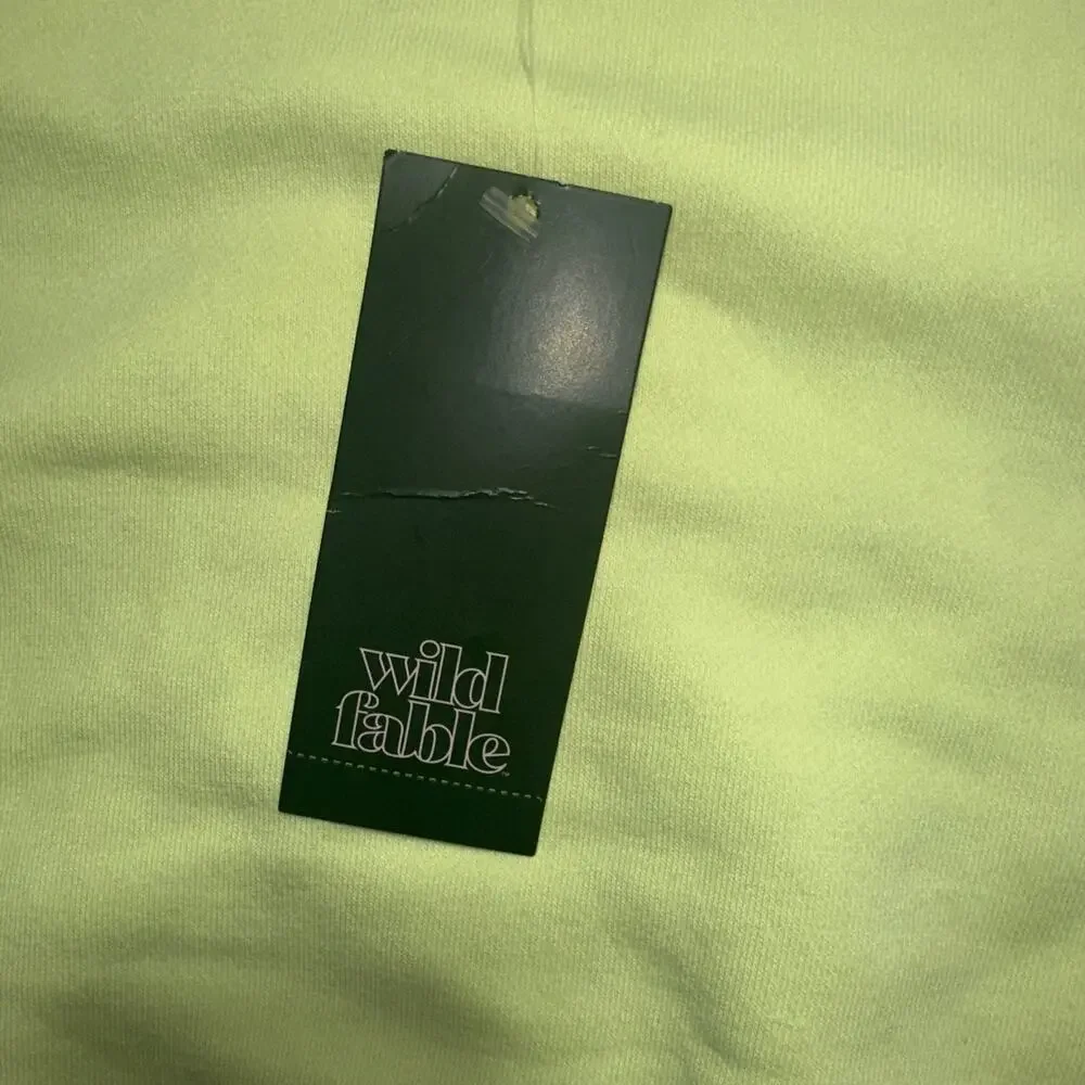 Wild Fable Womens size XS Lime Green Pullover Cropped Sweater NWTs - Picture 3 of 8